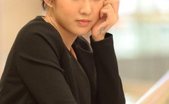 打美女屁股打到红gif动态图